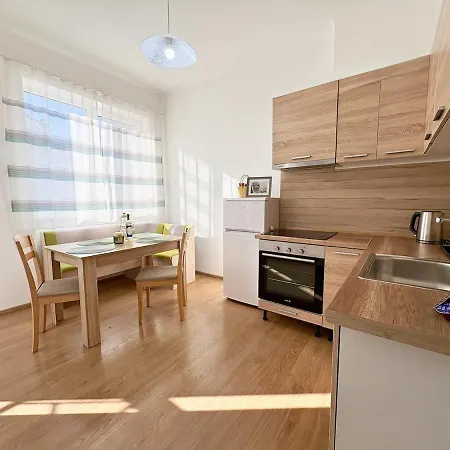 Seaside 2br Free Parking Varna